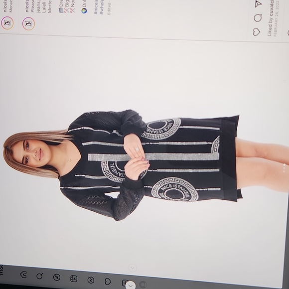 Knock out party or club dress. Can be worn casual with sneakers. Suze large. - Picture 2 of 9